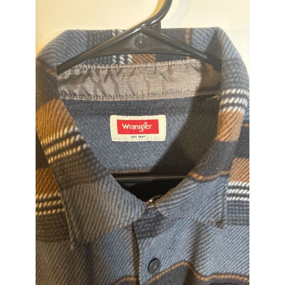 Wrangler Men’s 2XL Flannel Shirt Blue Brown Striped Button Up Long Sleeve - Picture 3 of 5